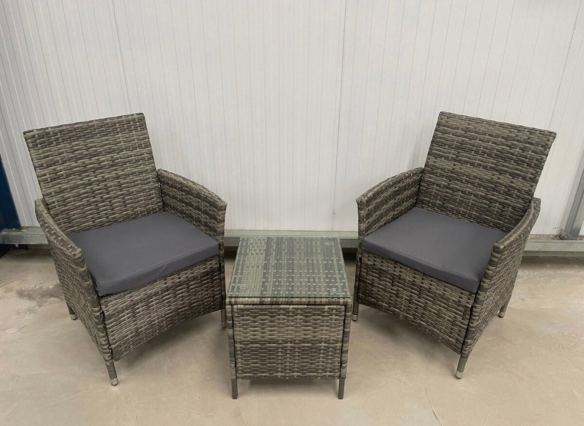 Chelsea Garden Company 2 seater rattan set grey